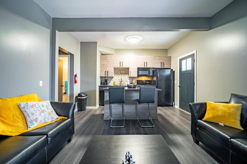Apartamento Walkable Gem In Little Italy Cleveland Exterior foto