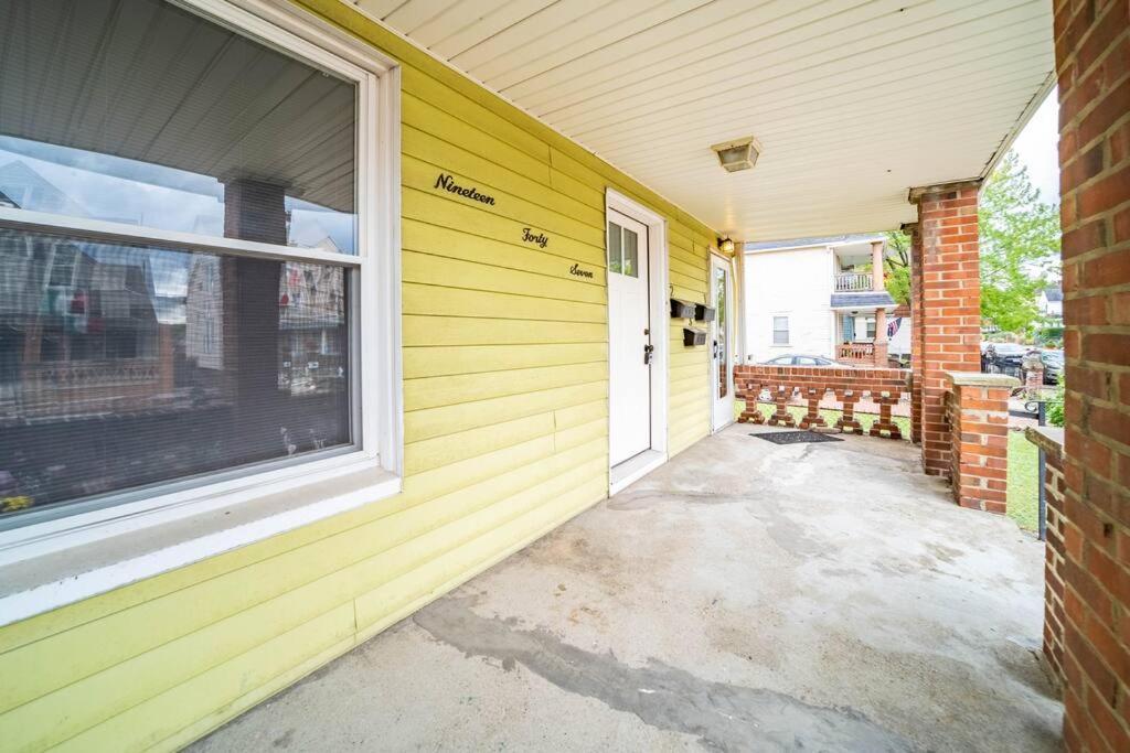 Apartamento Walkable Gem In Little Italy Cleveland Exterior foto